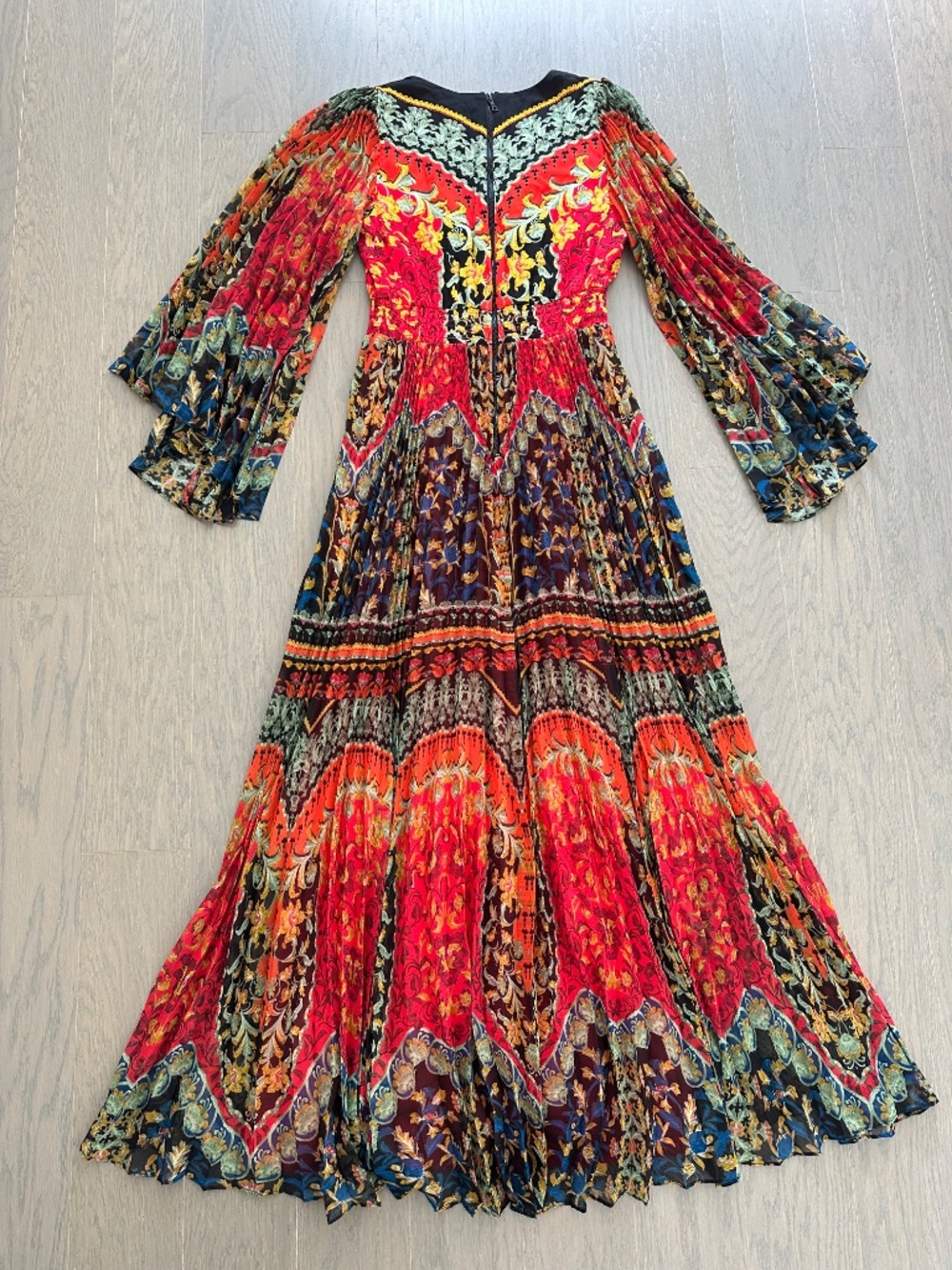 Alice + Olivia Bennet Pleated Maxi Dress Love Note Red Smocked Waist - Size 2 - Picture 3 of 10